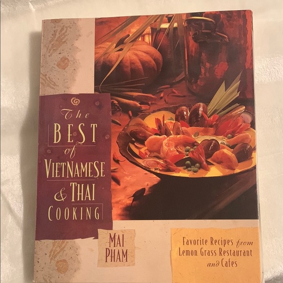 Brown Kitchen Cookbooks Collection - Picture 2 of 7